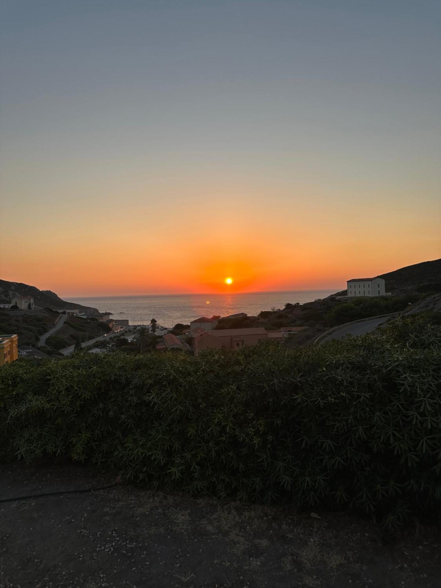 B&B Calata Di Soli Miniera dellʼArgentiera エクステリア 写真