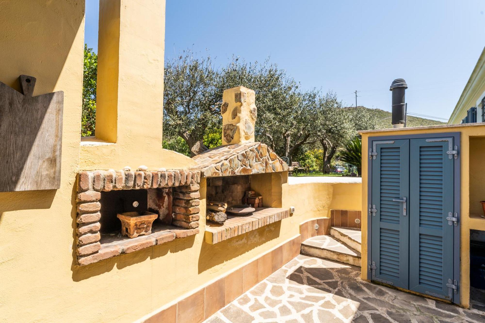 B&B Calata Di Soli Miniera dellʼArgentiera エクステリア 写真
