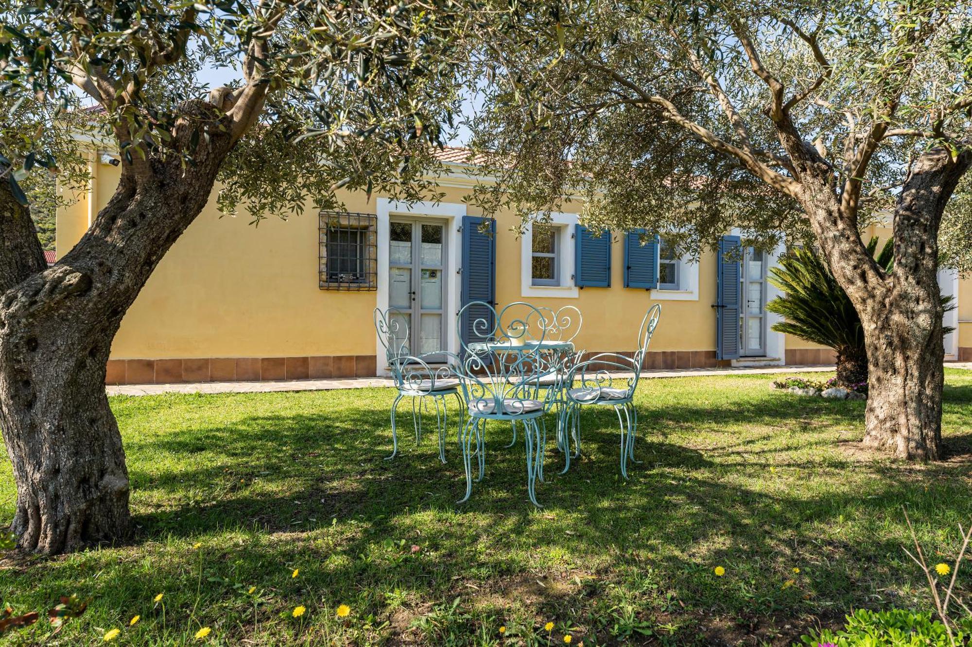 B&B Calata Di Soli Miniera dellʼArgentiera エクステリア 写真