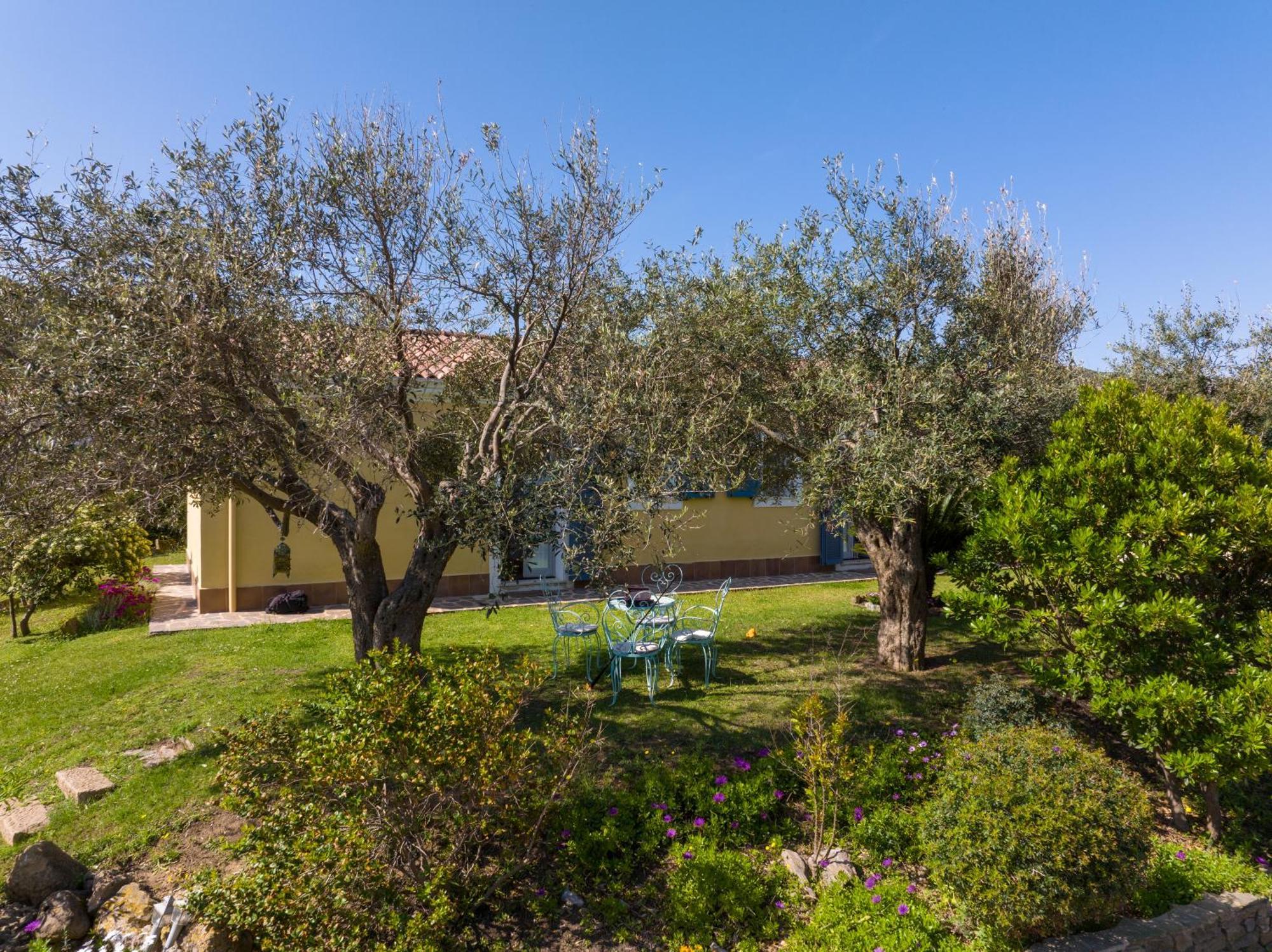 B&B Calata Di Soli Miniera dellʼArgentiera エクステリア 写真